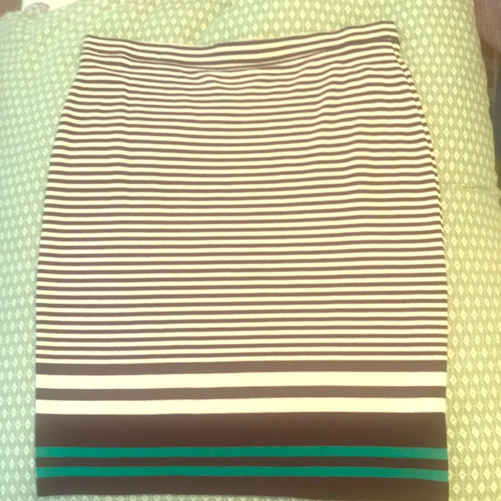 Max Factor Skirt